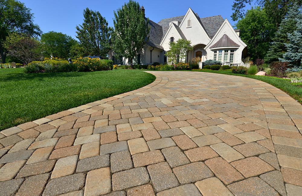 Block Paving Driveways London & Reigate | UK Surfacings Ltd