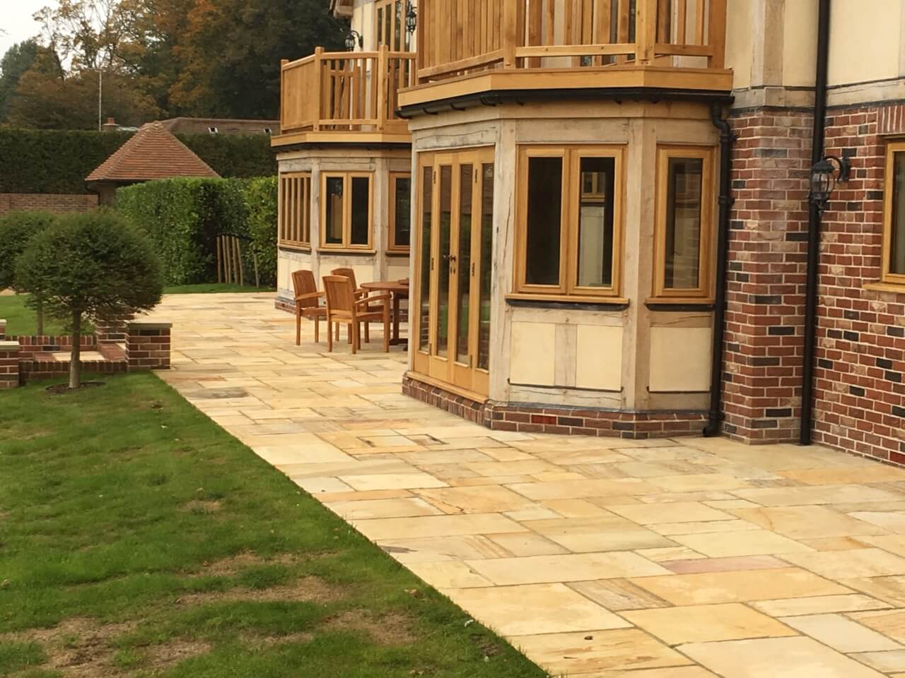 How To Lay Indian Sandstone In & Easy Steps UK Surfacings Ltd How To Lay Indian Sandstone In & Easy Steps UK Surfacings Ltd