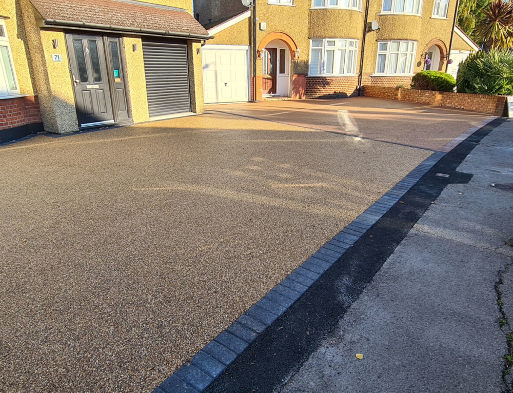 Difference Between Tarmac & Resin UK Surfacings